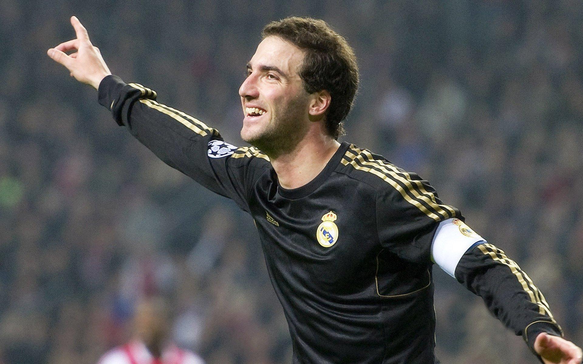 法国杯上演北法德比，里尔主场迎战伤兵满营的里昂，中场博弈与定位球成胜负手